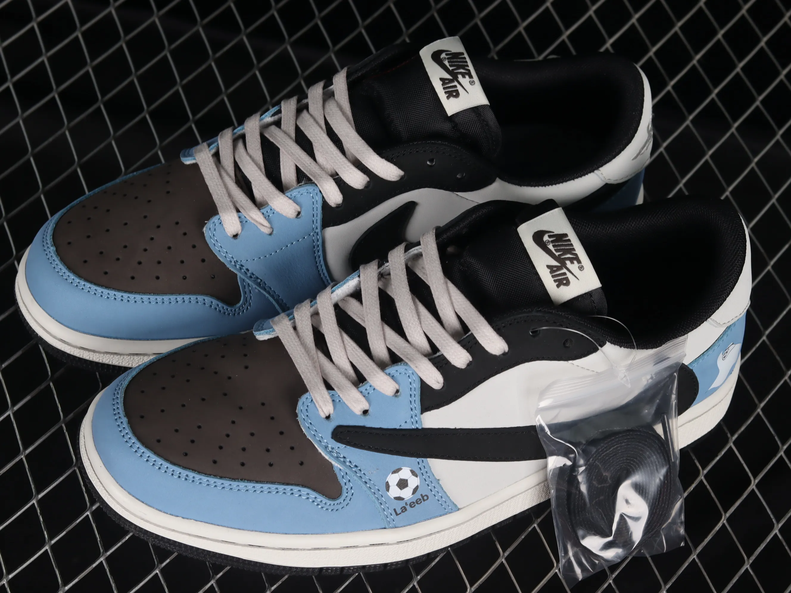 All Categories Air Jordan Jordan Series Basketball Shoes Air Jordan 1 Low Travis Scott x Air Jordan 1 Low OG AJ1 Joe 1 World Cup Theme Reversed Undercut Joint Casual Sports Basketball Shoes DM7866-668